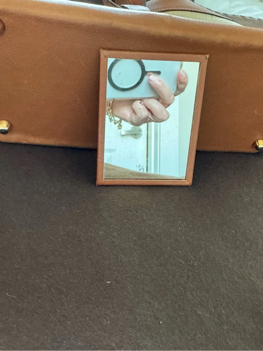 N/A neutral canvas